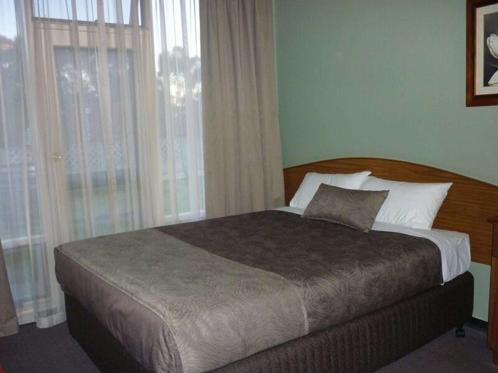 Naracoorte Hotel Motel Екстер'єр фото