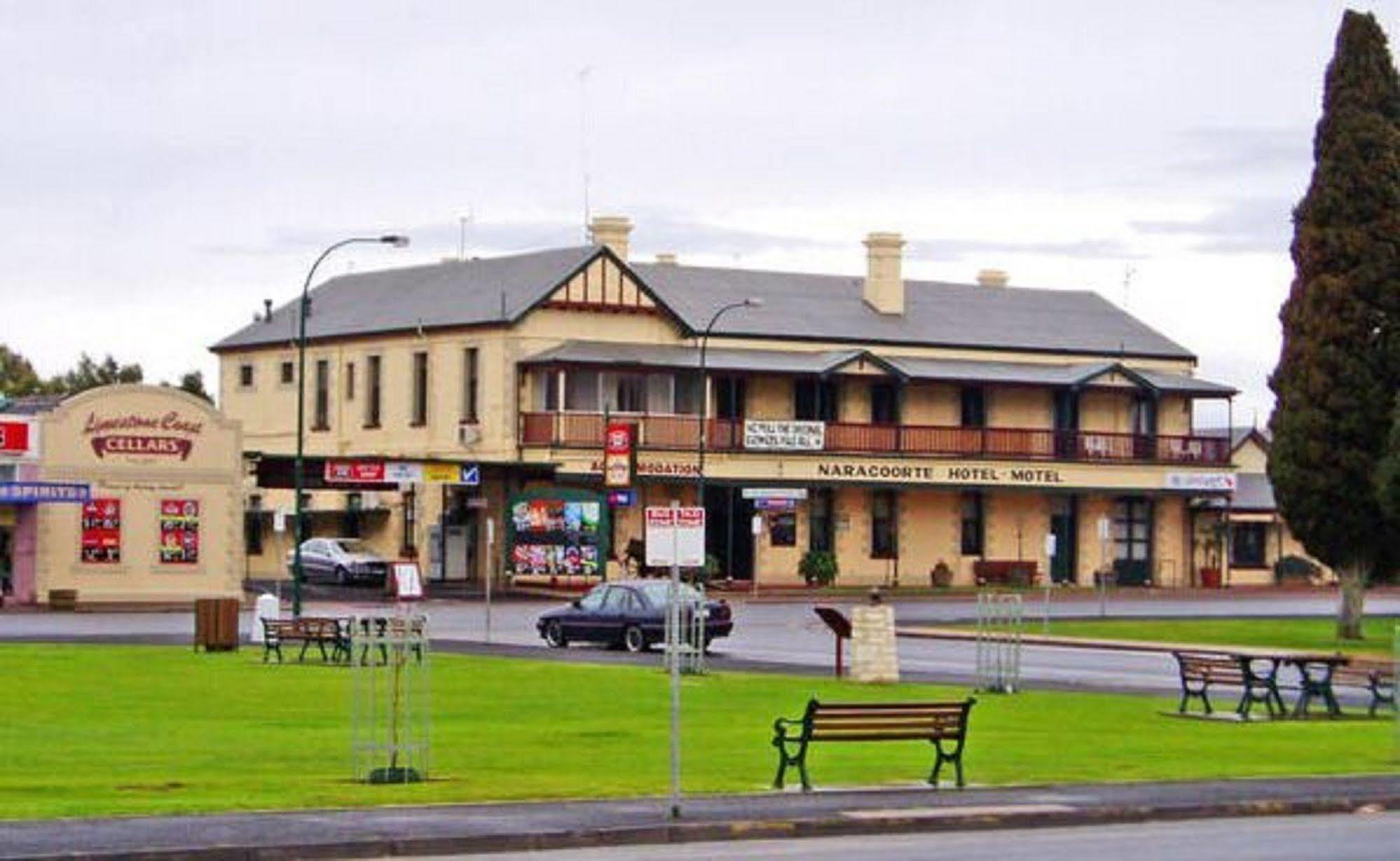 Naracoorte Hotel Motel Екстер'єр фото