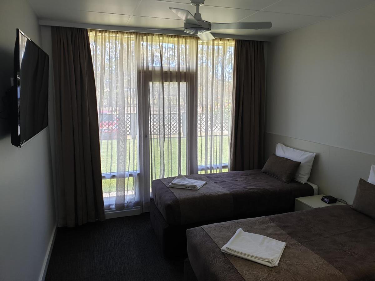 Naracoorte Hotel Motel Екстер'єр фото